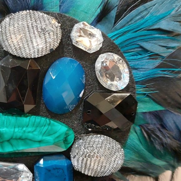?GLAMOROUS?VTG 1920s Style Ostrich Feathers, Gemstones & Crystals Corset Belt main image 14